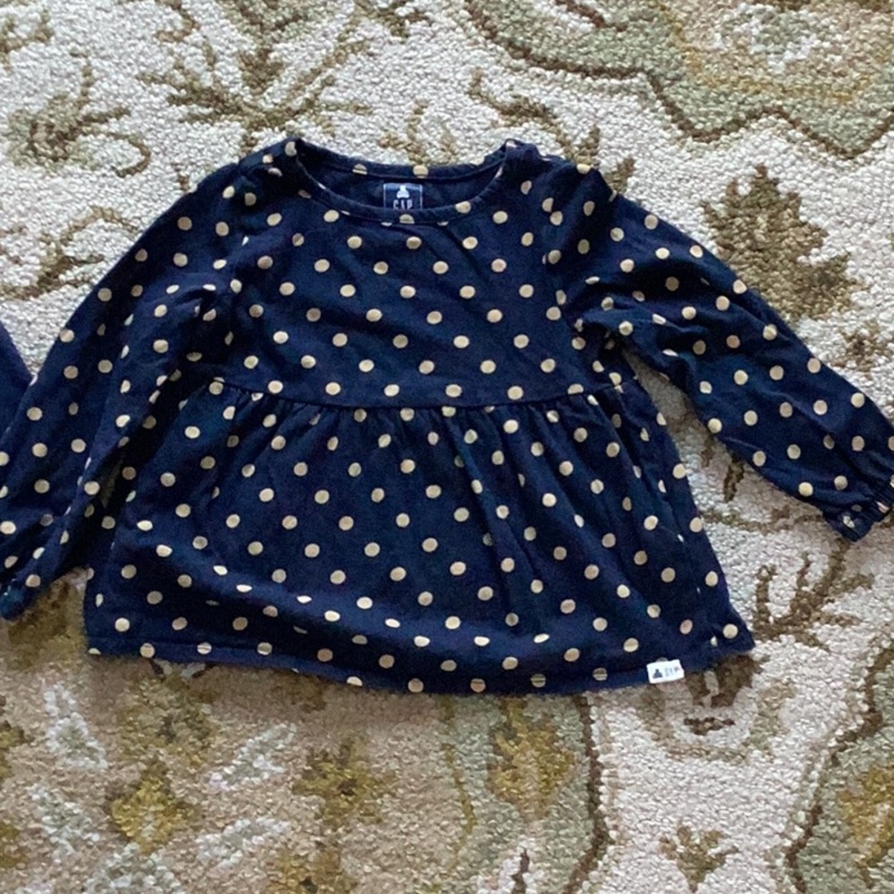 3 long sleeve Gap tops